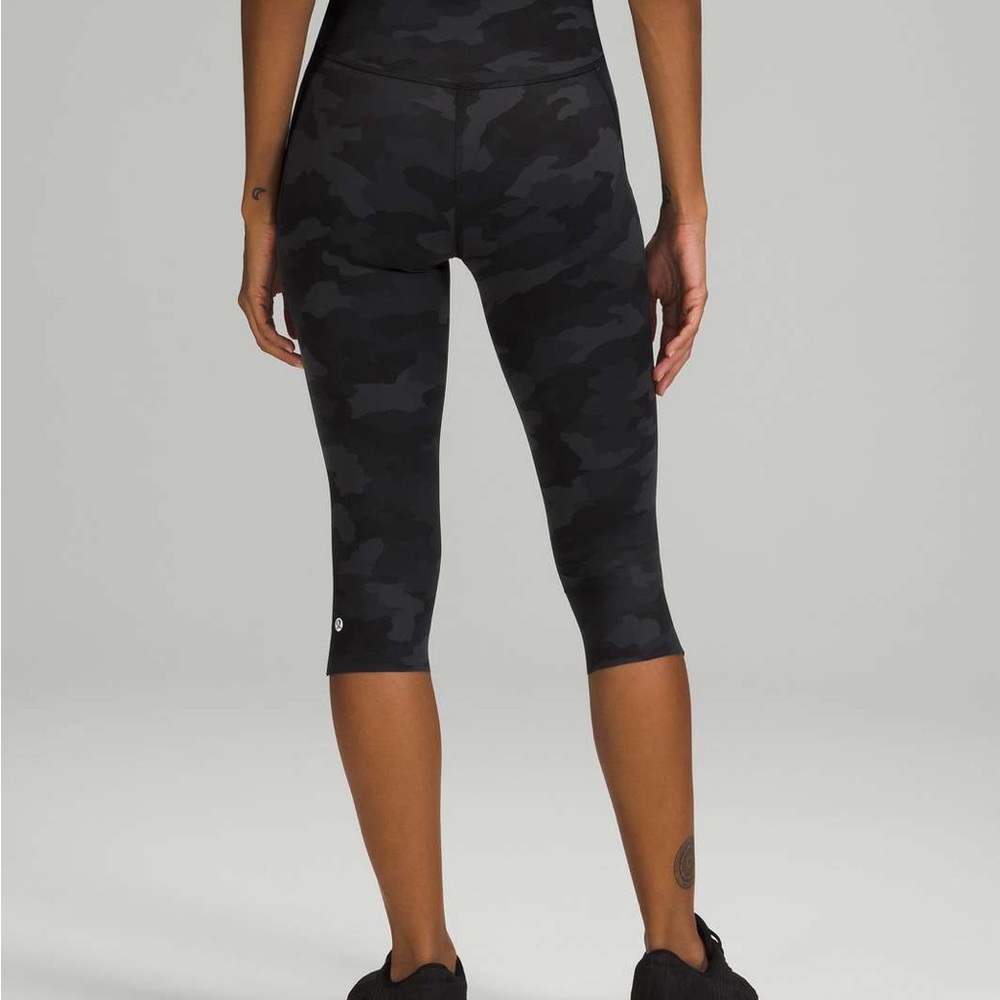 Lululemon Base Pace 17" Heritage 365 Camo Deep Coal Multi - Picture 2 of 10